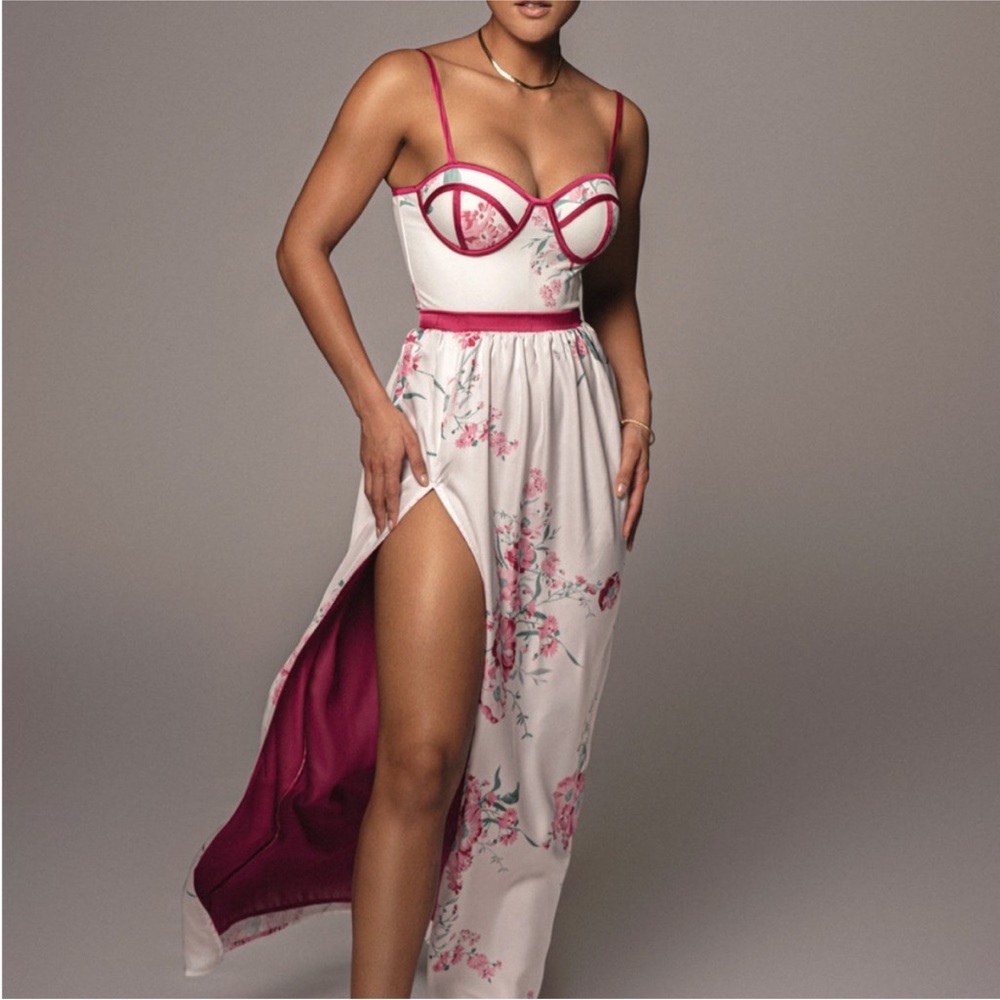 NWT JLuxlabel set ivory floral (bodysuit and skirt)